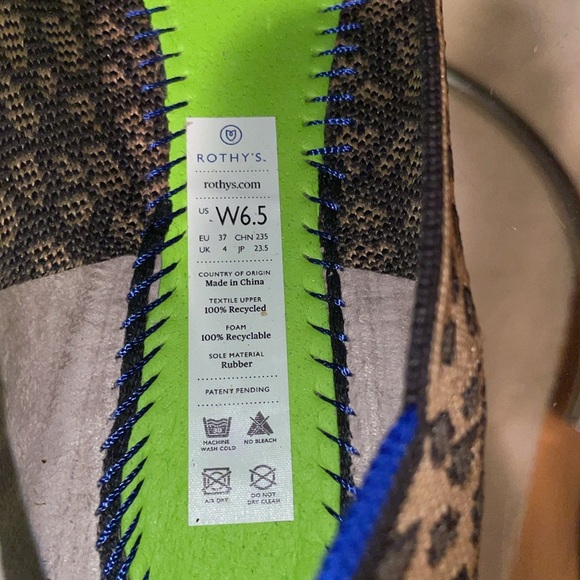 🐆Rothy’s Rounded Flat Cheetah Print shoes - Picture 5 of 6